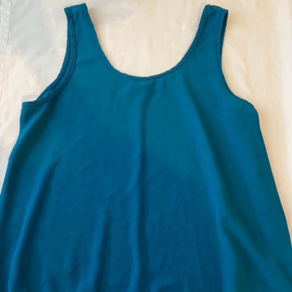 Short sleeve blue blouse